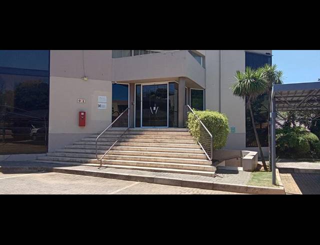 BUSINESS FOR SALE IN FAIRLAND